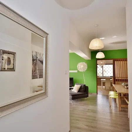 City Living Tk 1 Rm 3 * San Giuliano
